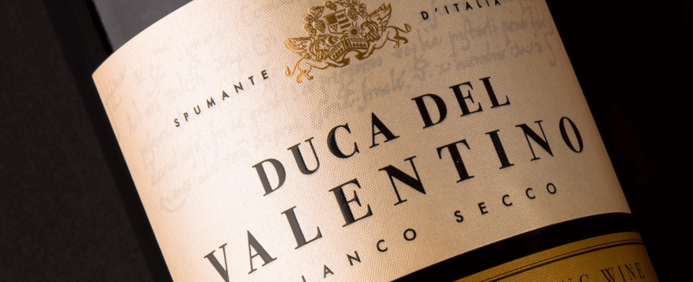 Duca del Valentino pullon etiketti Duca del Valentino pullon etiketti