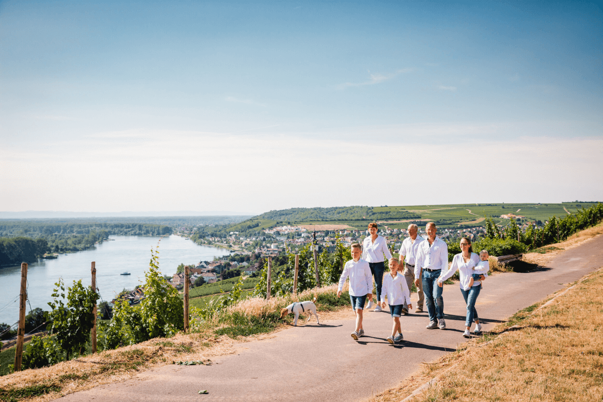 Seebrichin perhe Niersteinin ulkopuolella